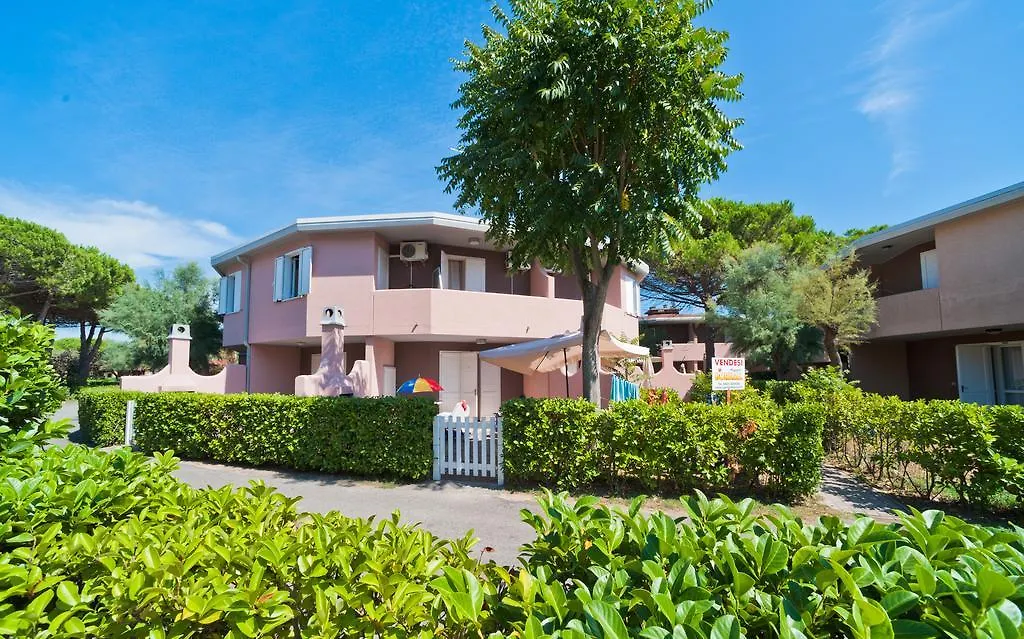 Апартаменты Villaggio Tivoli Бибионе