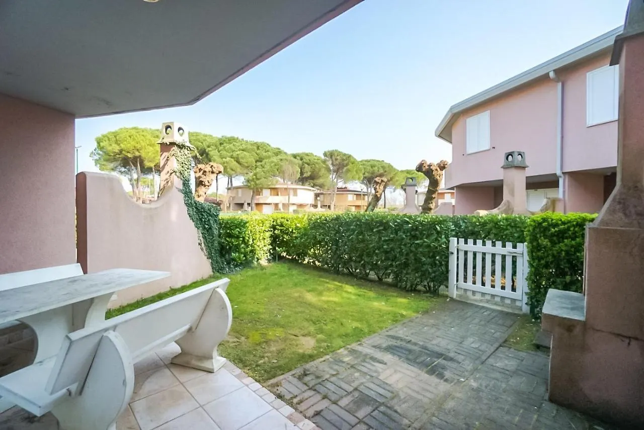 Villaggio Tivoli Бибионе Апартаменты