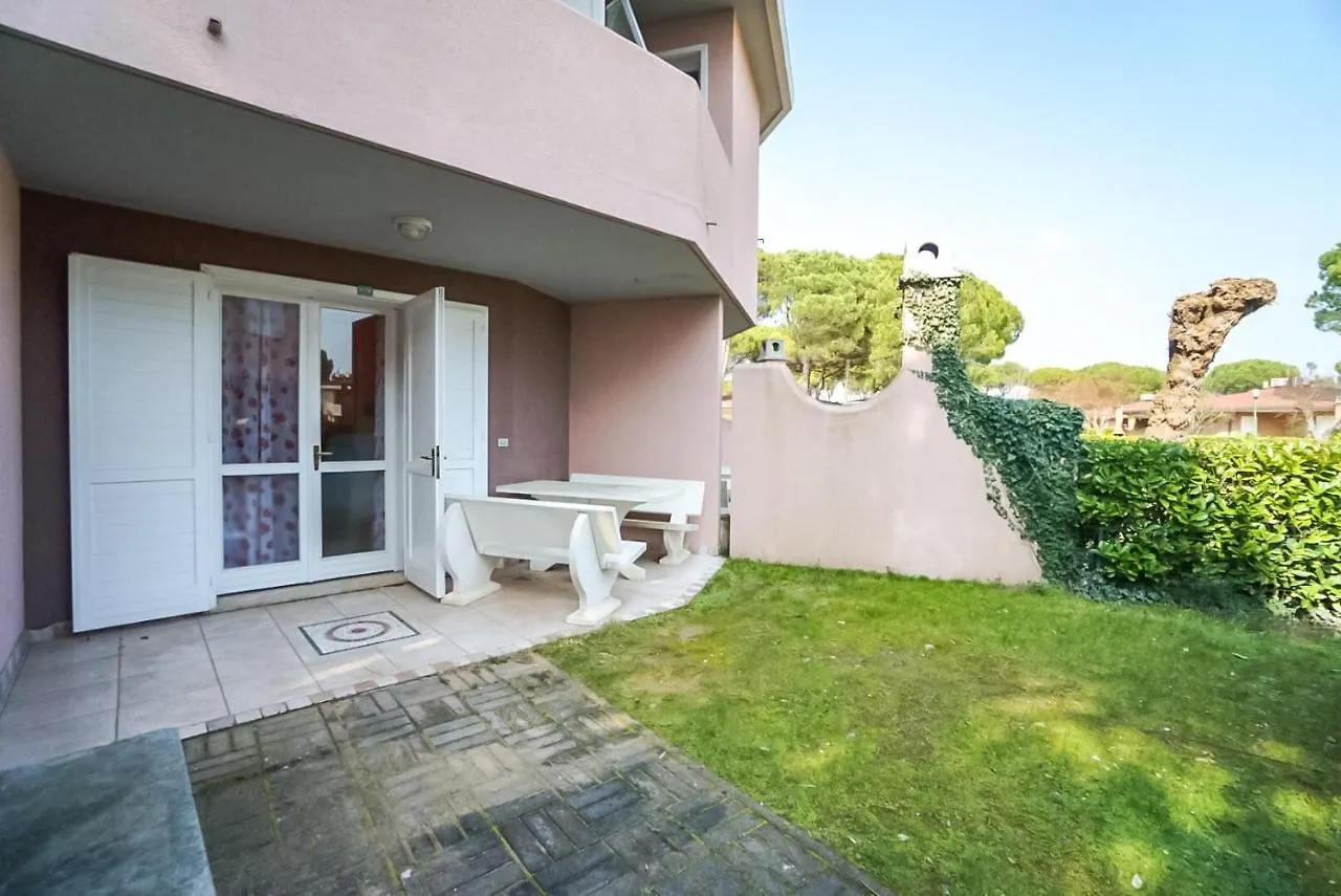 Апартаменты Villaggio Tivoli Бибионе