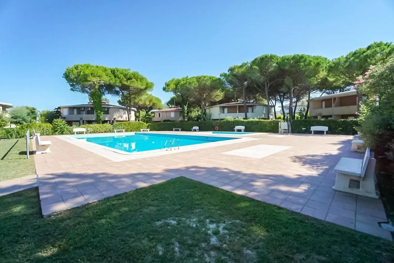 Апартаменты Villaggio Tivoli Бибионе